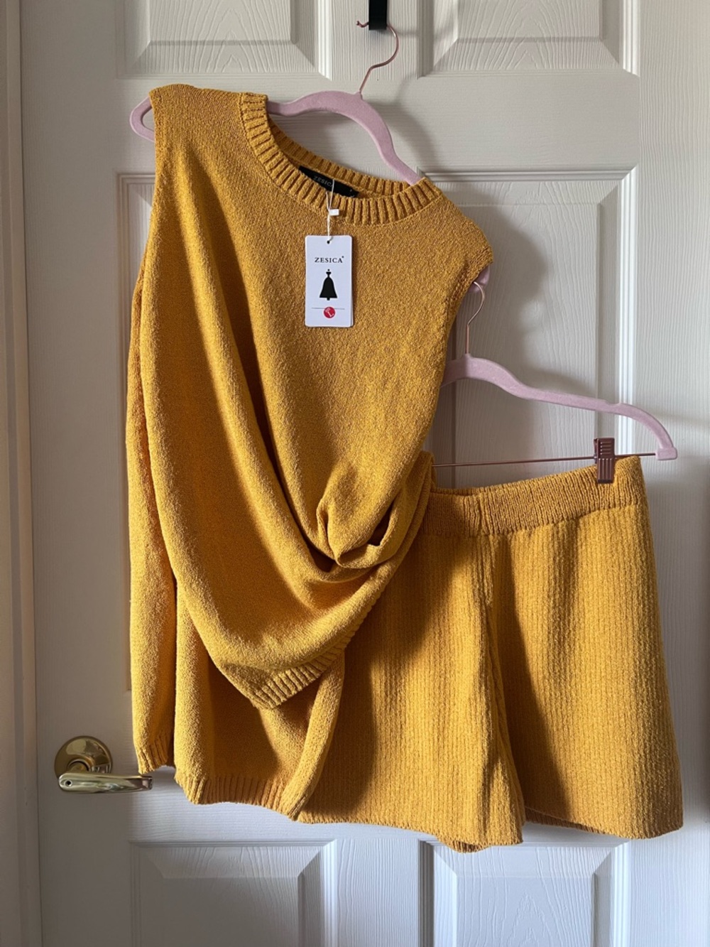 Zesica Mustard Knit Stretch Tank & Shorts Set Large NWT